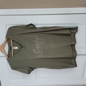 Woman's army green Harley Davisdon T-shirt. Size 2X